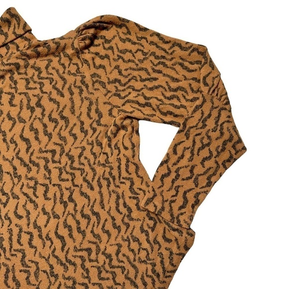 Anthropologie Puff Sleeve Abstract Animal Print Turtleneck Long Sleeve Top US XS - Picture 6 of 11
